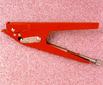 Tie-gun3.jpg
